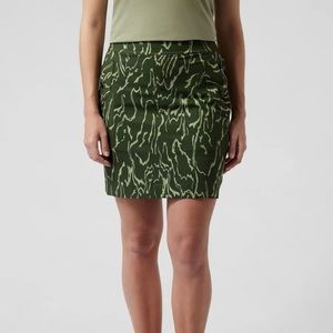Athleta Vienna Cargo Green‎ Skirt Shorts Skort